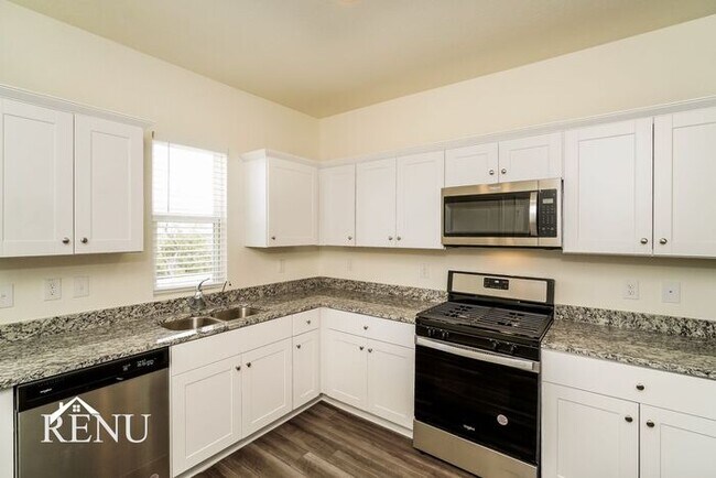 Building Photo - 5160 Firefly Hls