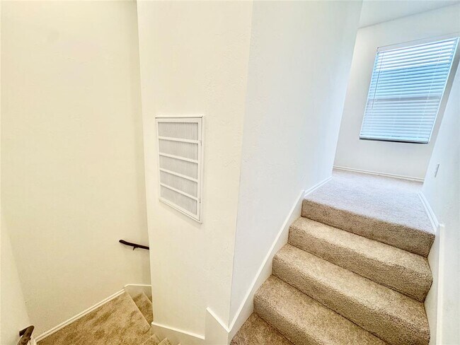 Building Photo - 3305 NW 148th St