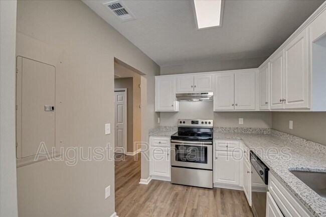 Building Photo - 2019 Buckhaven Way