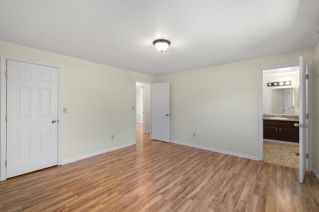 Building Photo - 4bd/2.5ba Kirkland Home