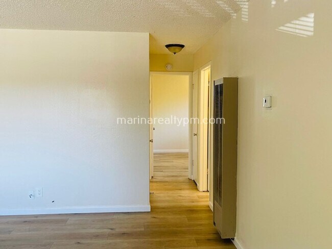 Building Photo - 1488-1494 Valle Vista Ave