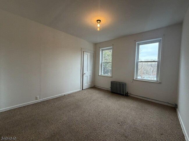 Building Photo - 106 Glenridge Ave