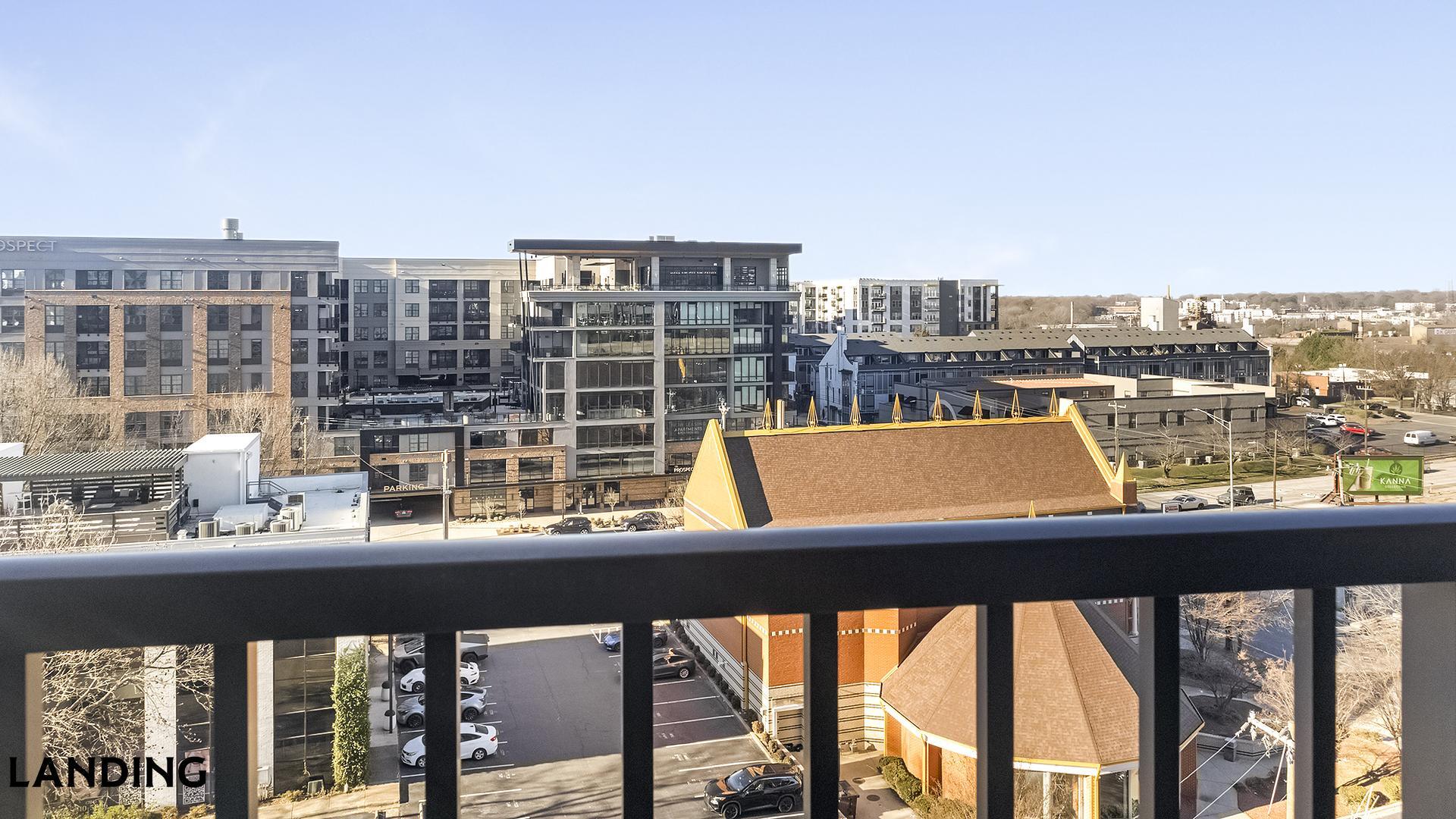 Building Photo - 1007 S Mint St