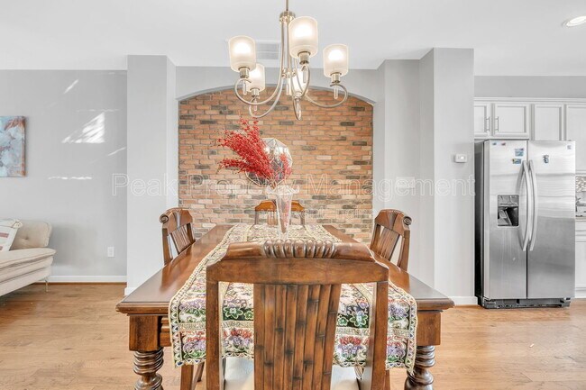 Building Photo - 4951 Old Main St