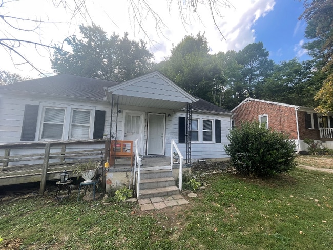 Building Photo - 1712 Hillview Dr