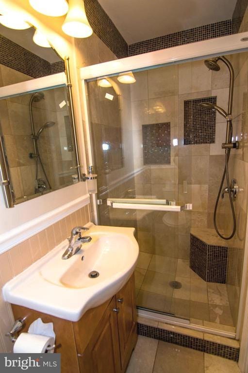 Building Photo - 222 Apple Blossom Ct