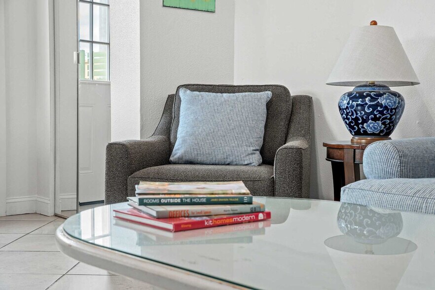 Building Photo - 4431 Luke Ave