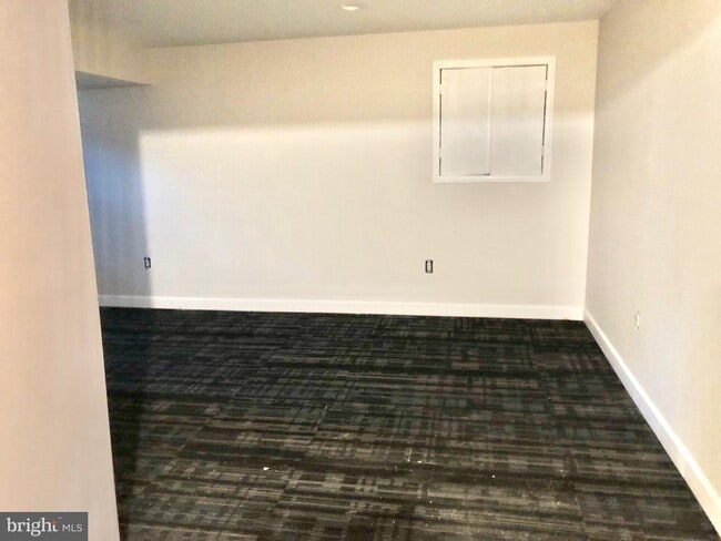 Building Photo - 2 Cinnabar Ct