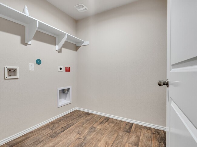 Building Photo - 2402 Ormes Forest Ln