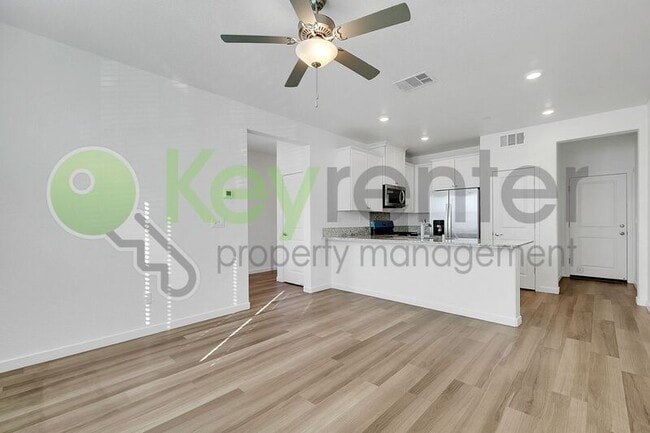 Building Photo - 4093 Southampton St