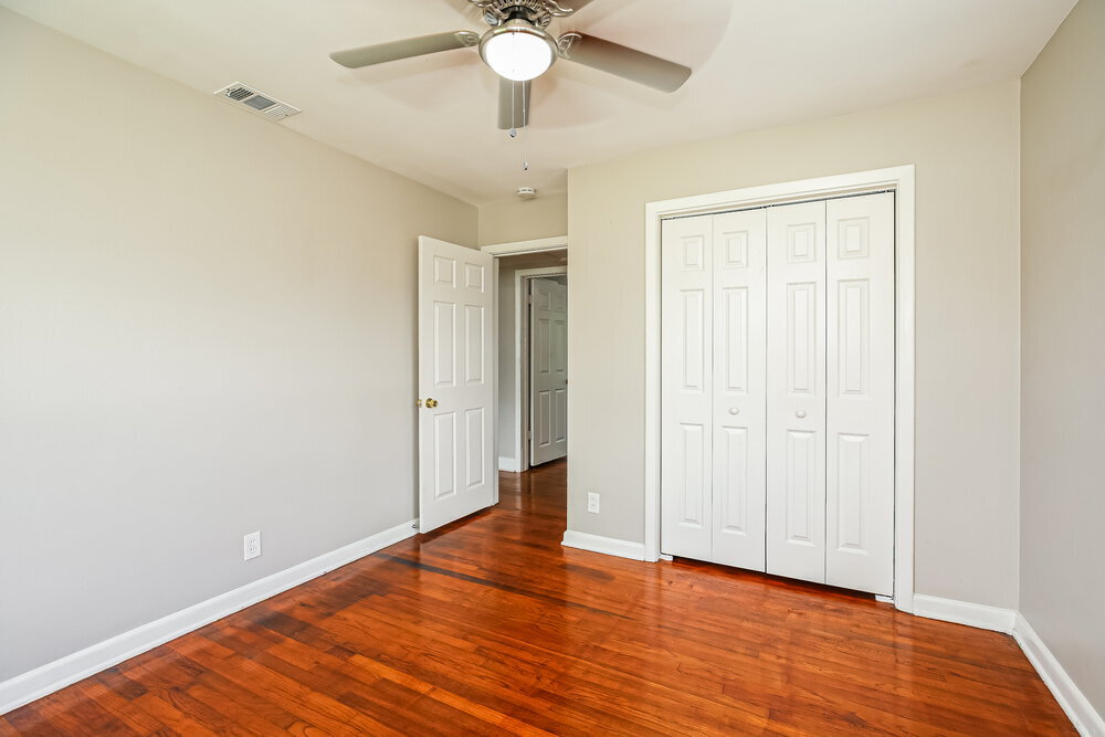 Building Photo - 2615 Ligustrum Rd