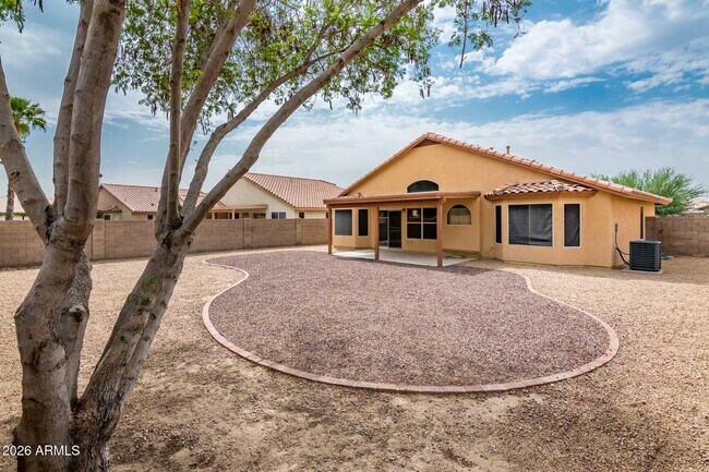 Building Photo - 12566 W Palm Ln