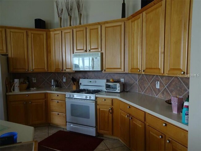 Building Photo - 7205 Colonial Lake Dr