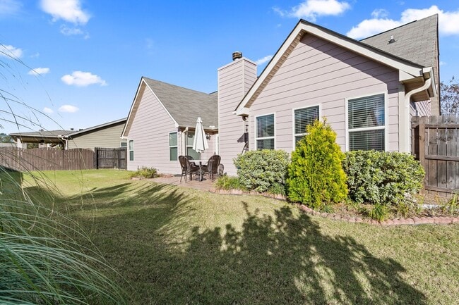 Building Photo - 3 Bed/2Bath in the Reserve At Wydham Gate S/D