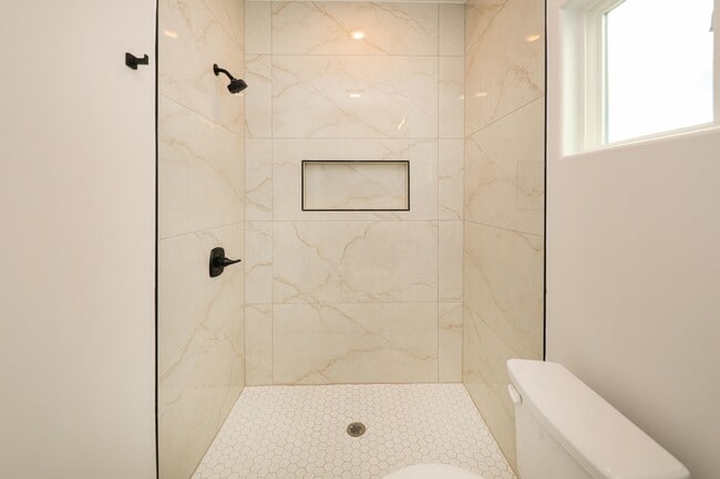 Building Photo - 8218 Casa Verde Rd