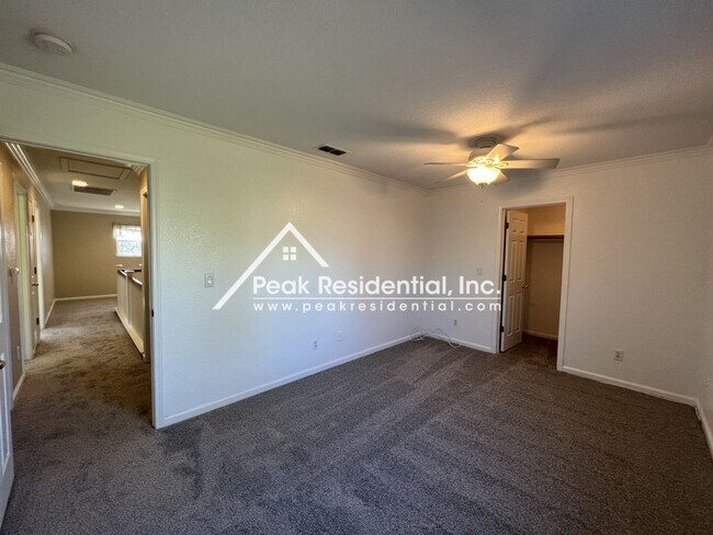 Building Photo - Spacious 4bd/2.5ba Rocklin Home with 2 Car...