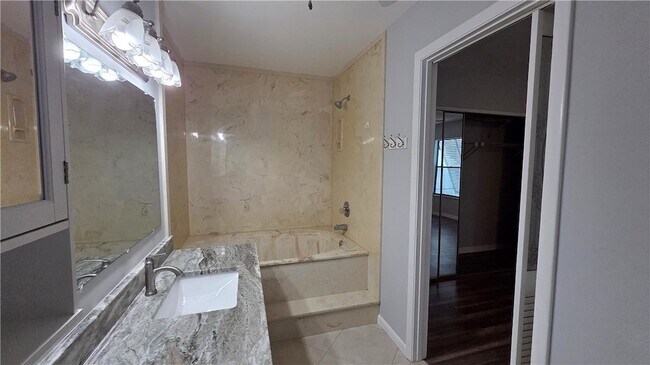 Building Photo - 1212 Breezy Way