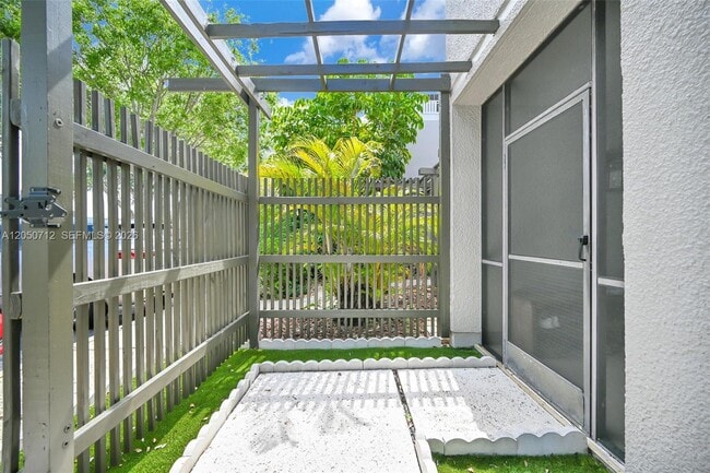 Building Photo - 11290 NW 14th Ct