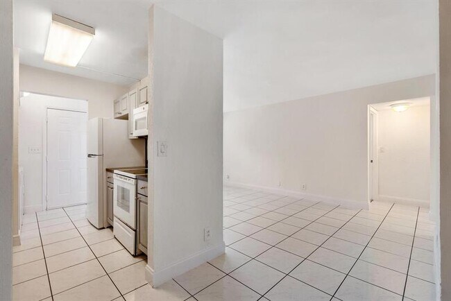 Building Photo - 11583 NW 42nd St