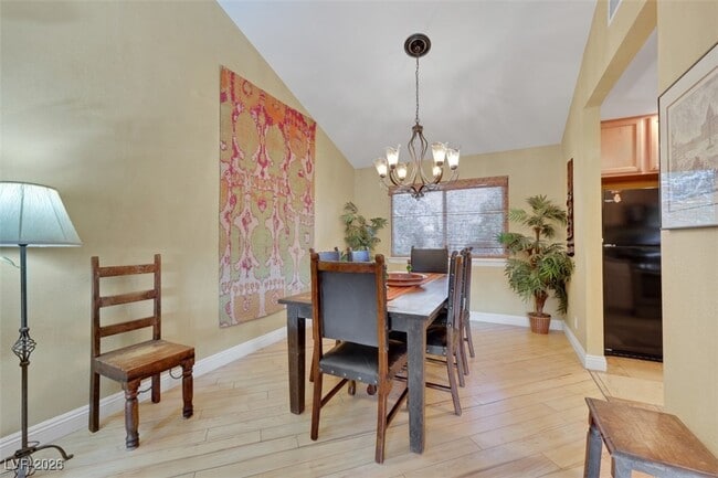 Building Photo - 5844 Buhl Ct