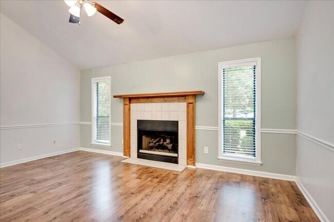 Building Photo - 3101 Bobcat Ct