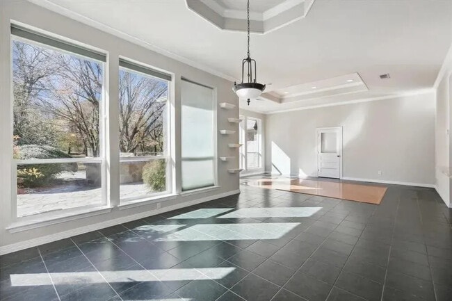 Building Photo - 6116 Country Hills Ct