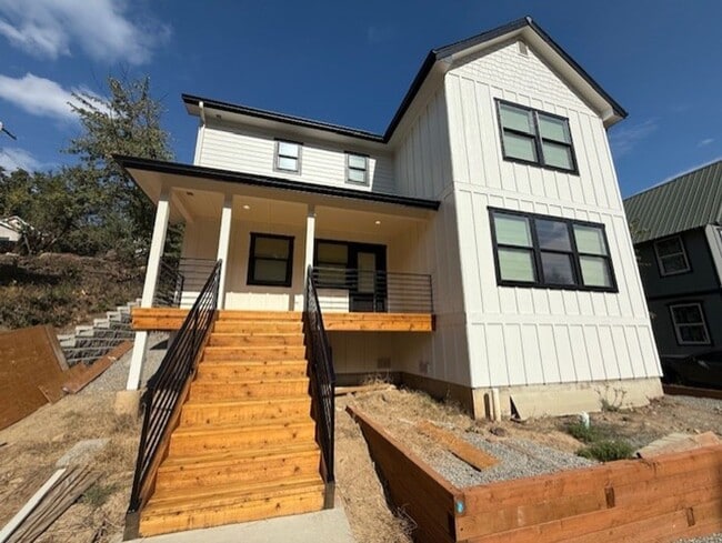 Primary Photo - Beautiful brand new home in downtown Rosly...