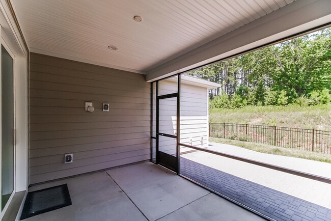 Building Photo - 5485 Caneel Ln