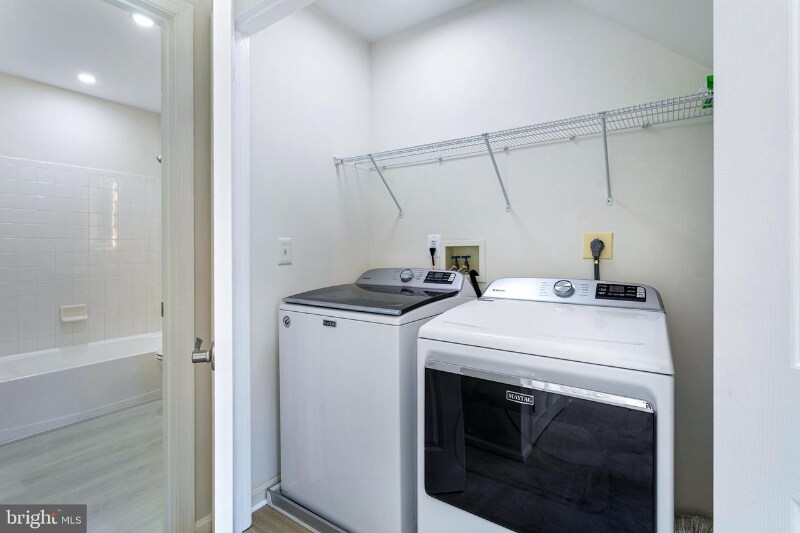 Building Photo - 13853 Crosstie Dr