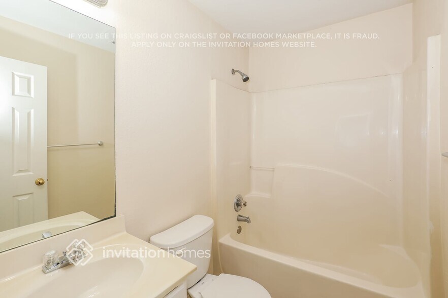 Building Photo - 4435 Ravenwood Dr