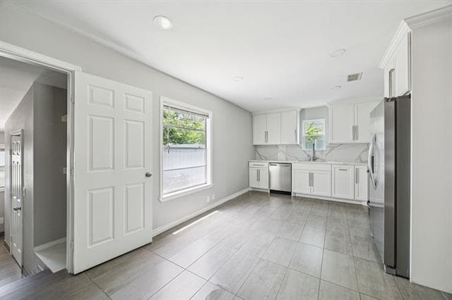 Building Photo - 2832 Cherrywood Ave