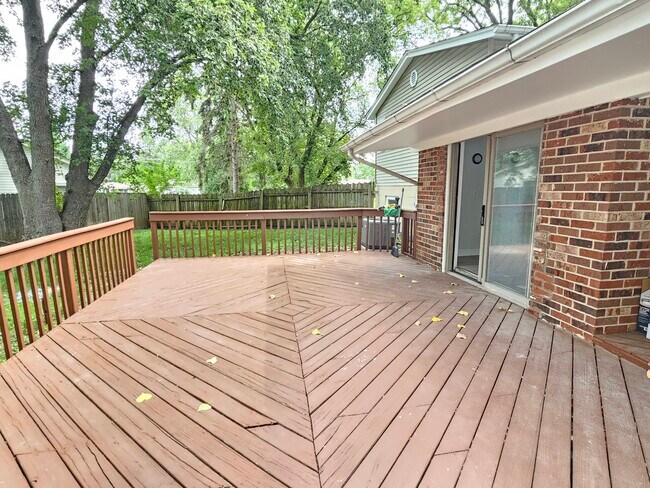 Building Photo - 18570 Pamela Pl