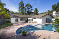 Building Photo - Spacious 4 Bedroom La Jolla Home with Priv...