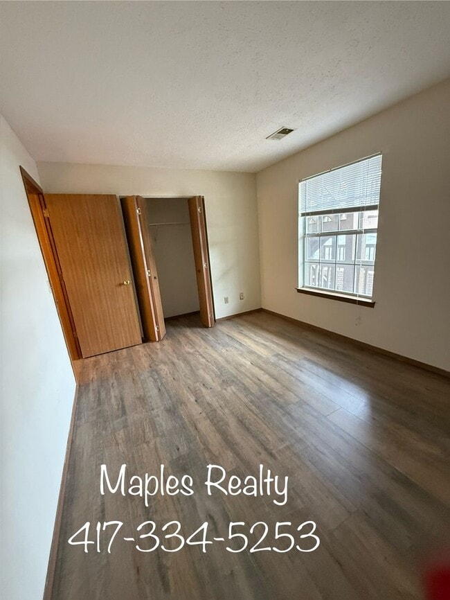 Building Photo - 1 bedroom, 1 bath WALK-IN condo at Fall Creek Resort