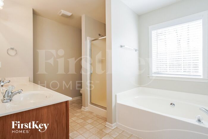 Building Photo - 5952 Bluestem Cir