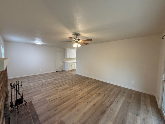 Building Photo - Fully remodeled single story located in La...