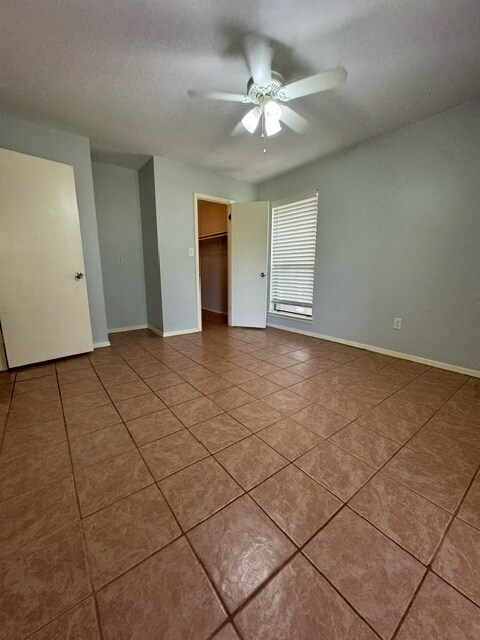 Building Photo - 239 Craddock Ave