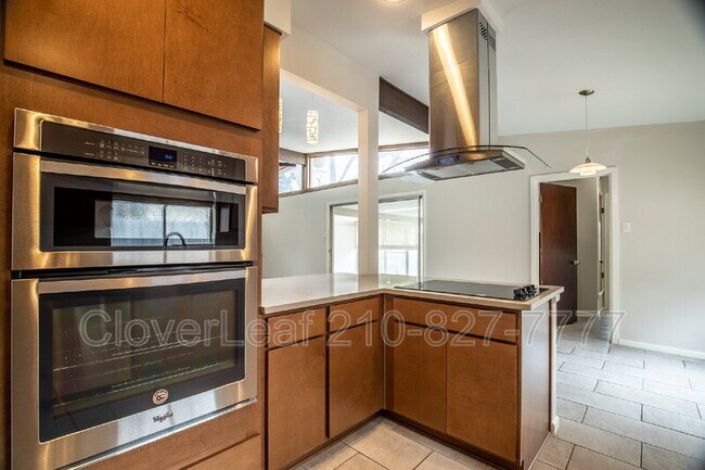 Building Photo - 2622 Hopeton Dr