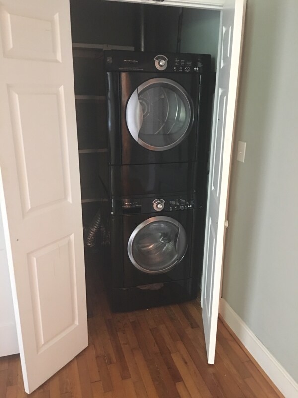 Building Photo - 3407 River Dr