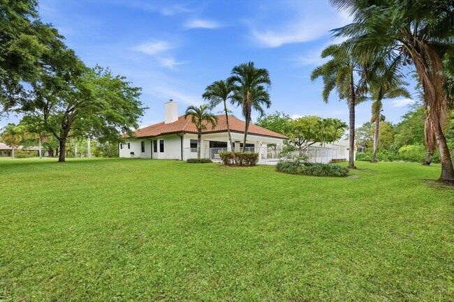 Building Photo - 8717 Estate Dr