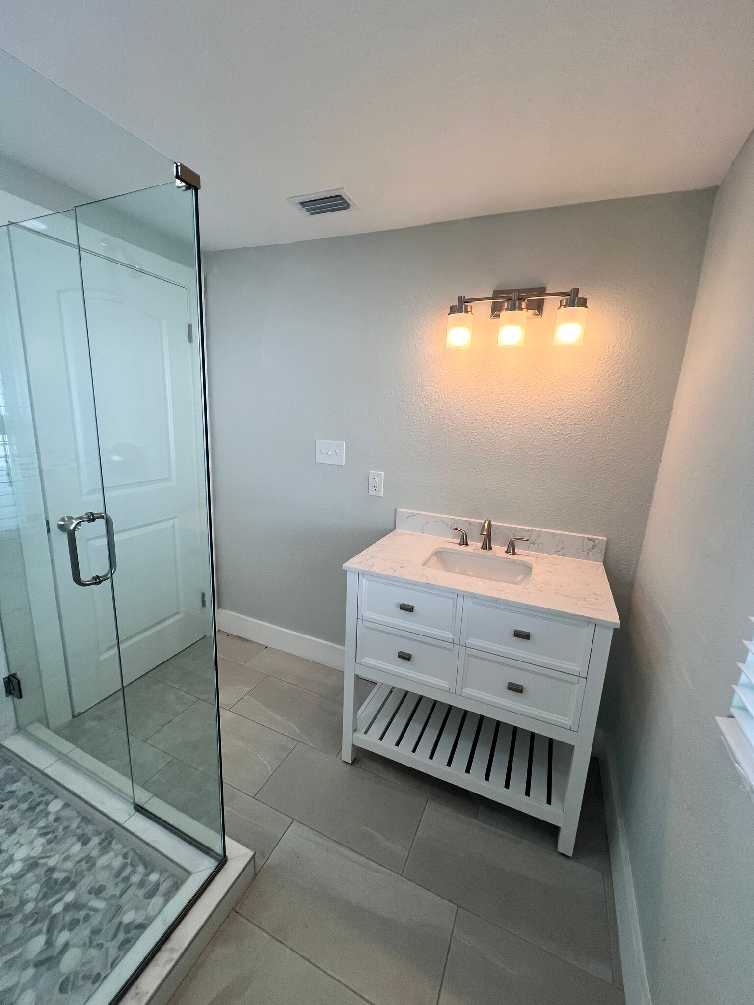 Building Photo - 506 Engman St