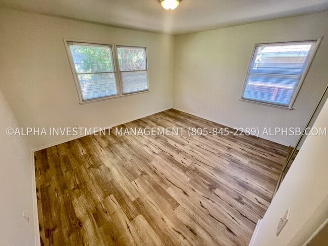 Building Photo - Charming 2-Bedroom Mesa Home with Ocean Vi...