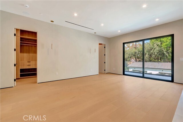 Building Photo - 5149 Beeman Ave