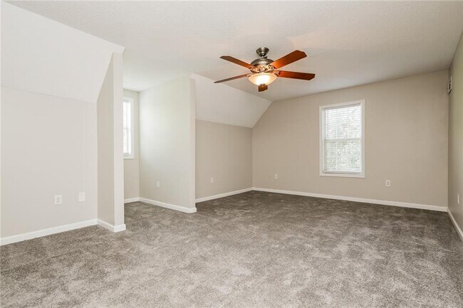 Building Photo - 169 Hayes Cir