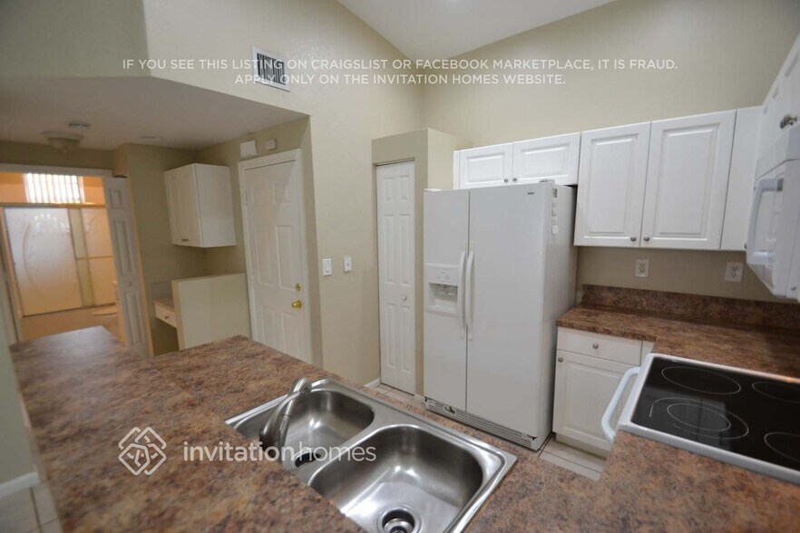 Building Photo - 18781 SW 25th Ct