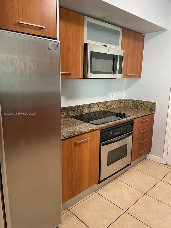 Building Photo - 9066 SW 73rd Ct