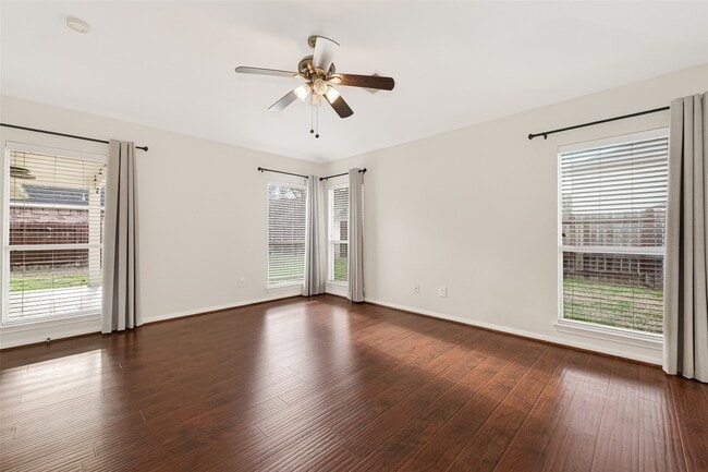 Building Photo - 2638 Marquette Trail