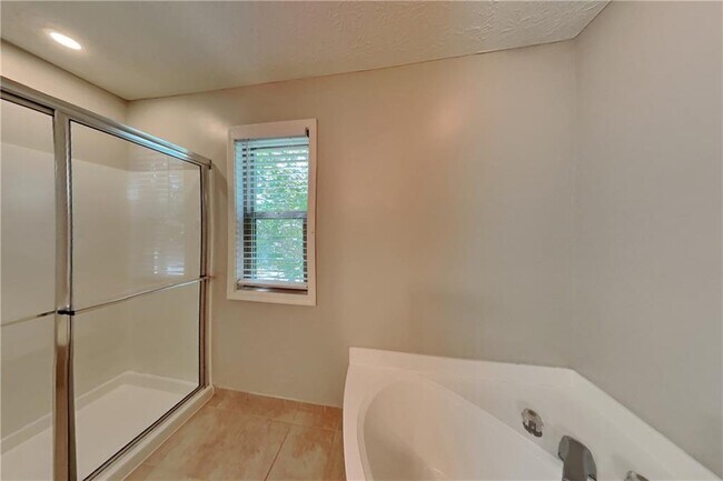 Building Photo - 3431 Winter Wood Ct