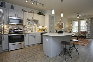 Building Photo - The Bridge at Heritage Creekside