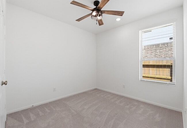 Building Photo - 4264 Waterlily Spg Wy